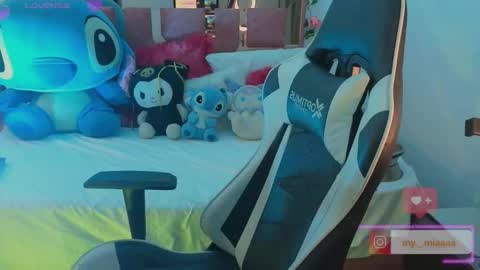 Snapshot of mia_bnnyy chatting on 11-05-25, 12:32 mia_bnnyy online show from 11-05-25, 12:32