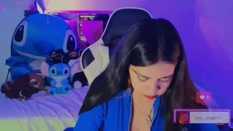 Snapshot of mia_bnnyy chatting on 11-06-25, 01:17 mia_bnnyy online show from 11-06-25, 01:17