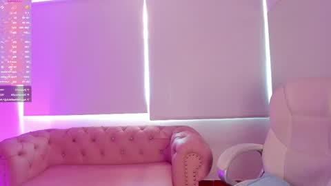 Snapshot of mia_bonneett chatting on 03-09-25, 03:16 online show from 03-09-25, 03:16