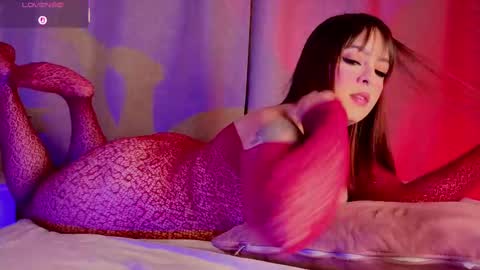 Snapshot of mia_bonneett chatting on 09-16-25, 02:56 online show from 09-16-25, 02:56