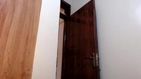Snapshot of mia_c102130 chatting on 01-13-25, 02:11 MIA online show from 01-13-25, 02:11