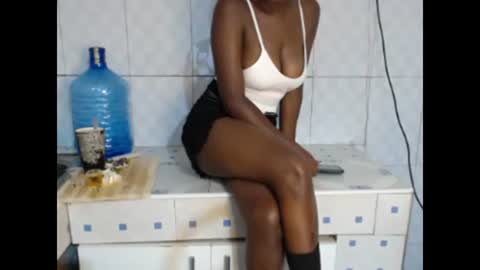 Snapshot of mia_c102130 chatting on 03-11-25, 12:39 MIA online show from 03-11-25, 12:39
