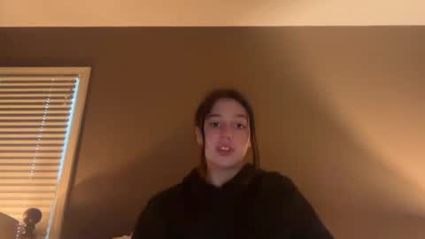 Mia online show from 02-03-26, 10:26