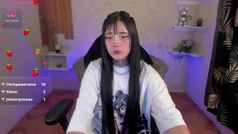 Mia online show from 01-02-25, 07:44