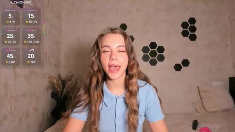 Mia  next stream Thursday 1400 UTC1 Friday 1400 UTC1 online show from 10-02-25, 04:03