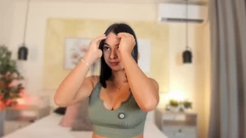 Mia crawford online show from 08-01-26, 11:42