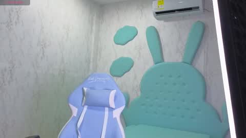 Snapshot of mia_cuttee chatting on 09-28-25, 03:12 Mia Cuttee online show from 09-28-25, 03:12