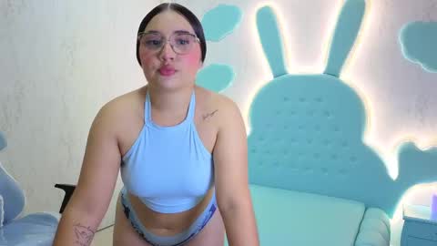 Snapshot of mia_cuttee chatting on 10-03-25, 03:25 Mia Cuttee online show from 10-03-25, 03:25
