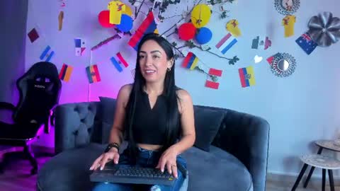 mia_davis__ online show from 06-21-26, 12:08