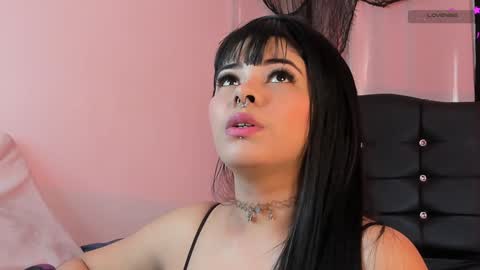 Mia online show from 12-08-24, 04:28