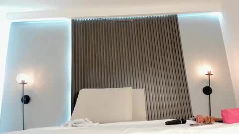 Mia Dollce online show from 02-22-26, 11:20