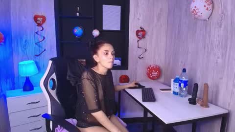 mia_esposito2 online show from 09-30-25, 03:11