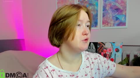 Mia online show from 10-25-25, 02:41