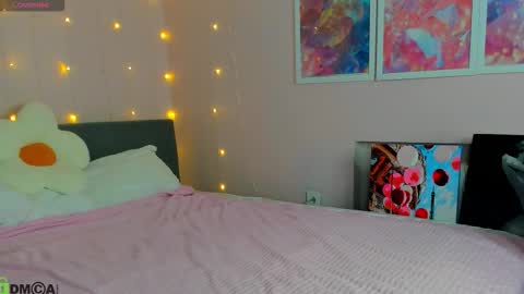 Mia online show from 01-19-26, 02:59