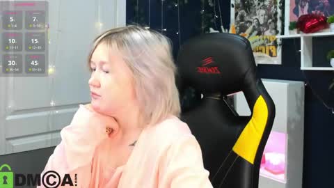 Mia online show from 06-03-26, 02:47