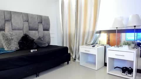 MIA  online show from 09-10-25, 09:37