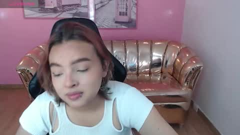 Snapshot of mia_foster_t chatting on 10-21-25, 12:50 Mia online show from 10-21-25, 12:50