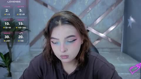 Mia online show from 03-17-26, 01:03