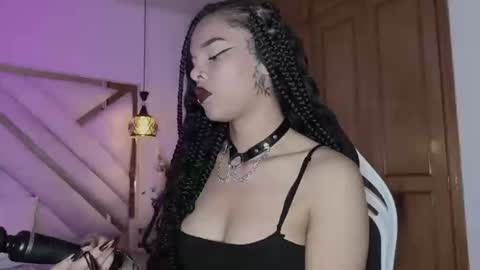 Mia online show from 02-26-26, 04:00