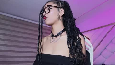 Mia online show from 03-10-26, 02:16