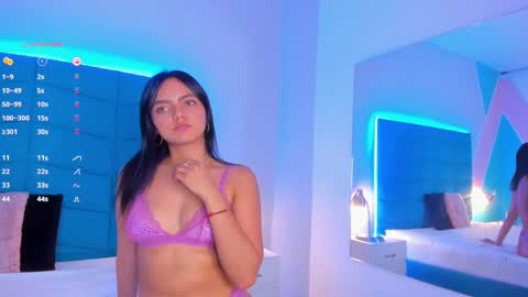 mia_greco_ online show from 01-08-25, 10:37