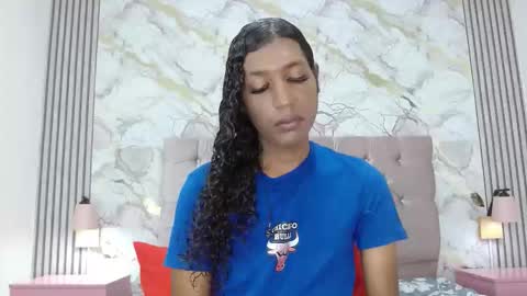 Snapshot of mia_hiills chatting on 05-30-26, 04:48 Mia Hiills online show from 05-30-26, 04:48