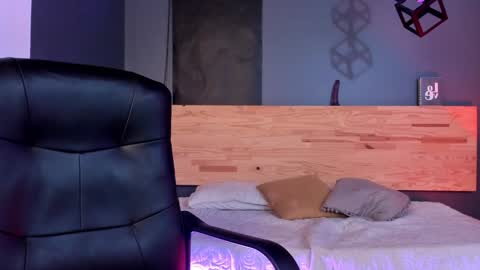 Val  online show from 01-11-25, 12:44