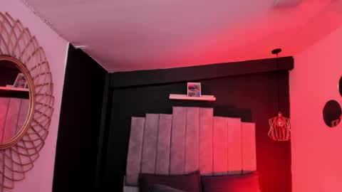 Snapshot of mia_jagger chatting on 02-18-26, 07:10 Val online show from 02-18-26, 07:10