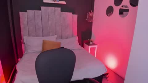 Snapshot of mia_jagger chatting on 03-25-26, 07:53 Val online show from 03-25-26, 07:53