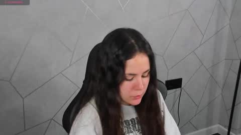 Mia online show from 09-13-25, 12:10