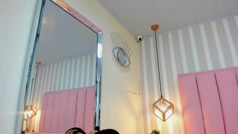 Snapshot of mia_jons20 chatting on 05-11-26, 04:04 Naomi online show from 05-11-26, 04:04