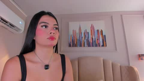 Mia online show from 05-17-26, 05:05