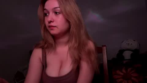 Snapshot of mia_livy chatting on 06-30-26, 11:06 Miaaa online show from 06-30-26, 11:06
