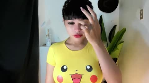 M I A online show from 05-06-26, 08:03