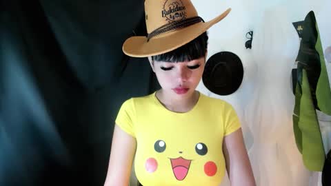 M I A online show from 06-11-26, 02:53