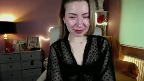 Mia online show from 02-24-25, 10:59