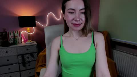 Mia online show from 12-19-25, 08:10