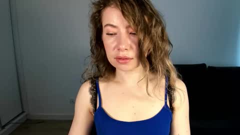 Mia online show from 05-02-26, 06:40