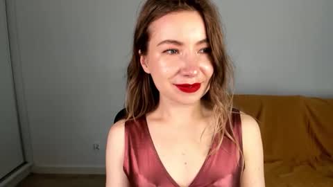 Mia online show from 05-10-26, 01:27