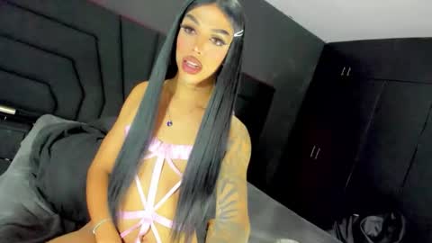 Snapshot of mia_malkova0 chatting on 11-24-25, 12:21 Mia3 online show from 11-24-25, 12:21