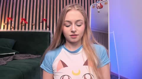 Mia here Appreciate your support online show from 12-04-24, 06:28