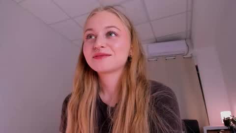 Mia here Appreciate your support online show from 12-16-25, 11:21