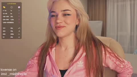 mia_milagros online show from 01-02-25, 11:16
