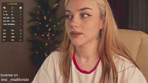 mia_milagros online show from 01-22-25, 01:10