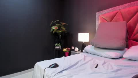 MIA  online show from 02-15-25, 09:59