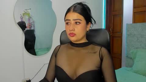 mia_mills777 online show from 09-12-25, 11:32