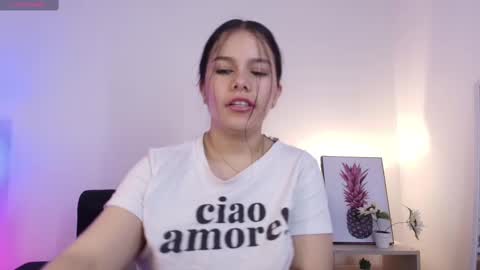 Snapshot of mia_moralez chatting on 03-07-25, 07:16 MIA online show from 03-07-25, 07:16