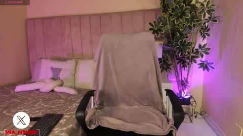 Snapshot of mia_mtnz02 chatting on 02-15-26, 02:30 mia_mtnz02 online show from 02-15-26, 02:30