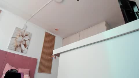 Mia Nevaeh - follow me online show from 12-16-25, 07:08