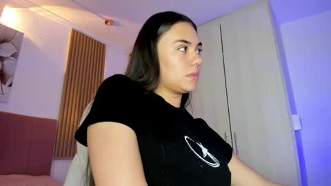 Mia Nevaeh - follow me online show from 04-01-26, 02:34